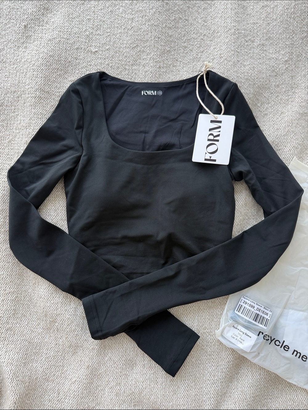 NWT FORM Black Square Long Sleeve XS